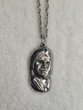Sculpted Face Pendant Necklace - Silver Tone